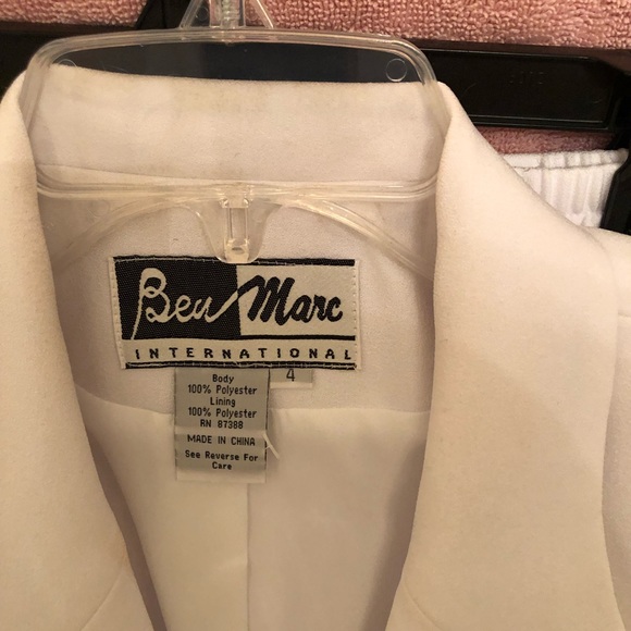 Beau Marc White Skirt Suit. - Picture 2 of 5